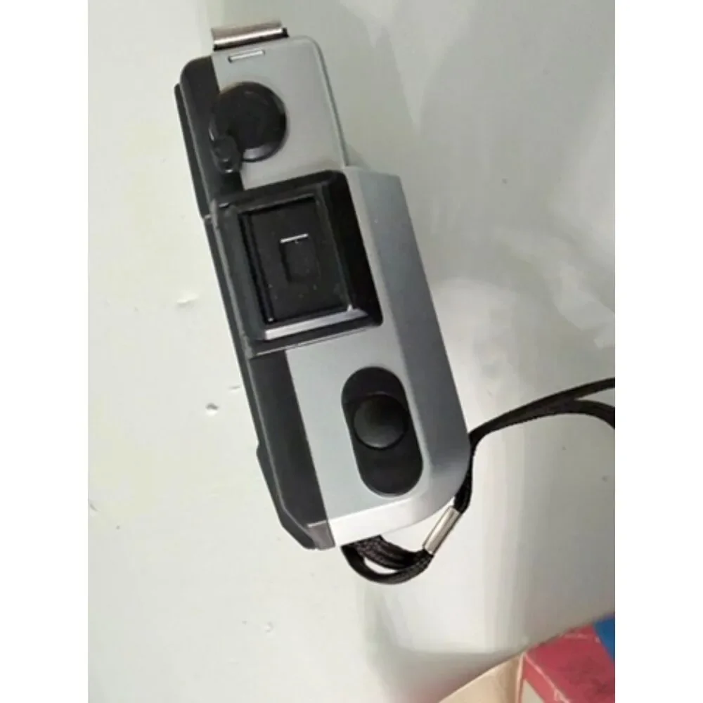 VTG. M68F- 35MM Appareil camera with hotshot socket